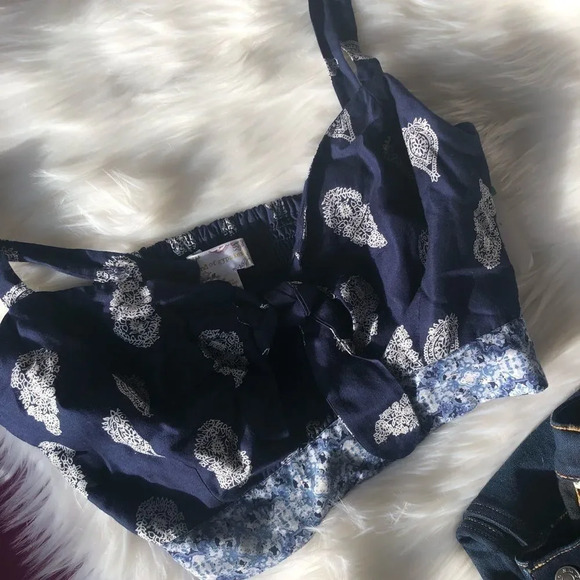 Band of Gypsies Bandana Print Crop Top - Picture 8 of 13